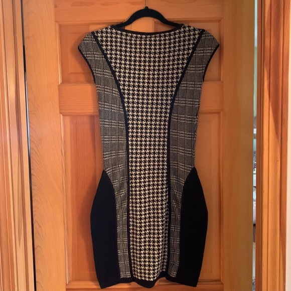 Victorias Secret B&W houndstooth/plaid/solid cap sleeve mini dress - Picture 5 of 5